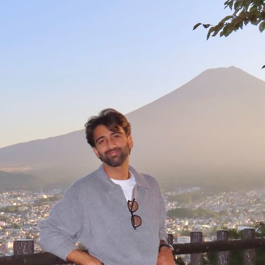 Ali Naqvi